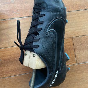 Nike Tiemp Soccer Cleats *PRESTINE CONDITION*
